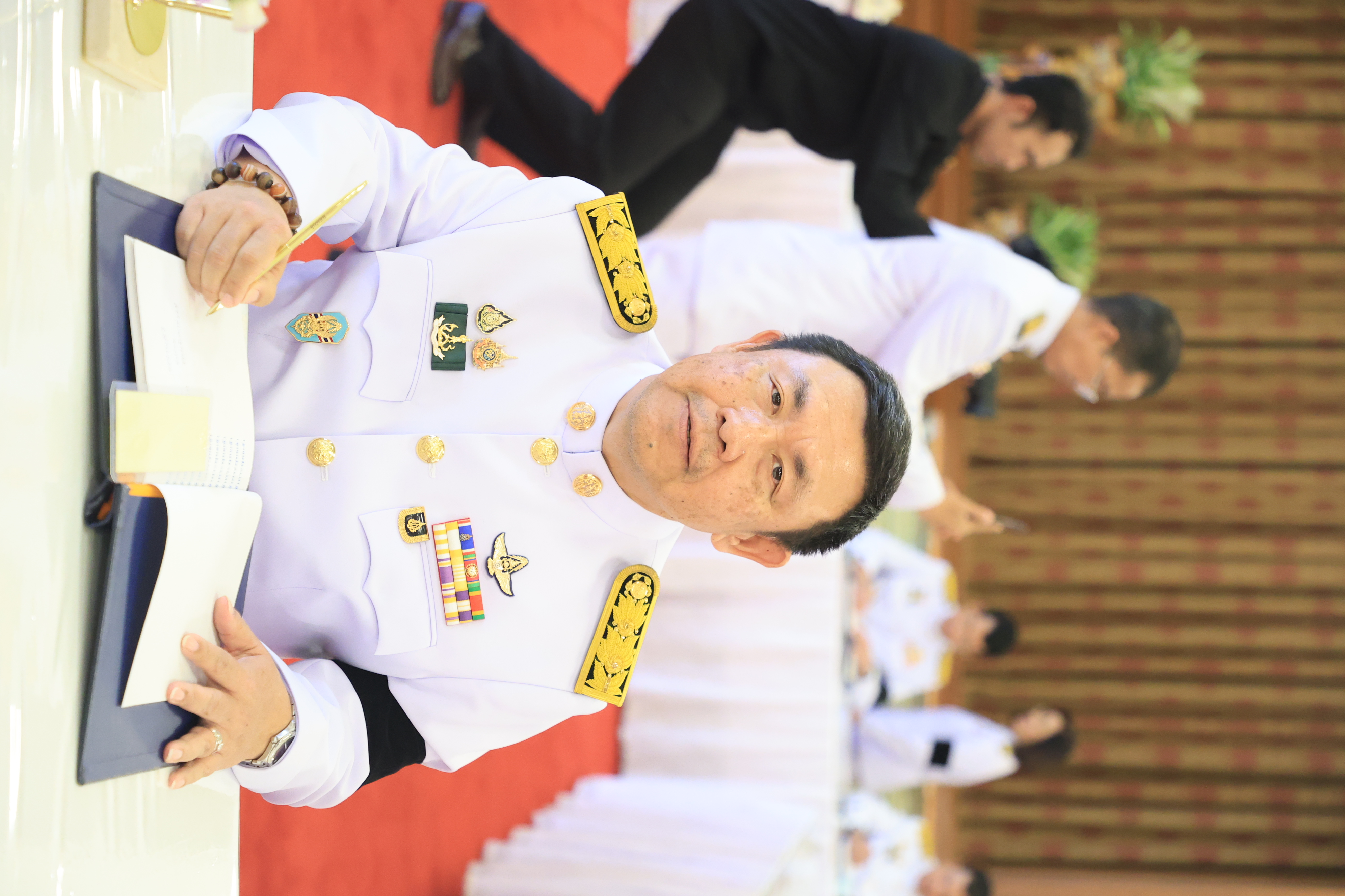 title - เลขาธิการ ส.ป.ก. ลงนามถวายพระพร สมเด็จพระนางเจ้าฯ พระบรมราชินี เนื่องในโอกาสวันเฉลิมพระชนมพรรษา 48 พรรษา 3 มิถุนายน 2569  ณ ศาลาสหทัยสมาคม พระบรมมหาราชวัง